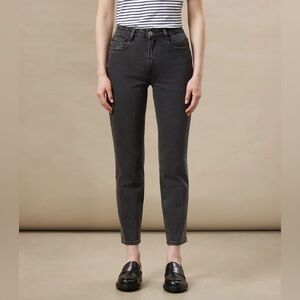 Frank And Oak The Stevie Tapered Jean in Black • US 27